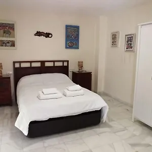 Atico Veedor 19 Dias Y Muchas Noches , Cádiz España